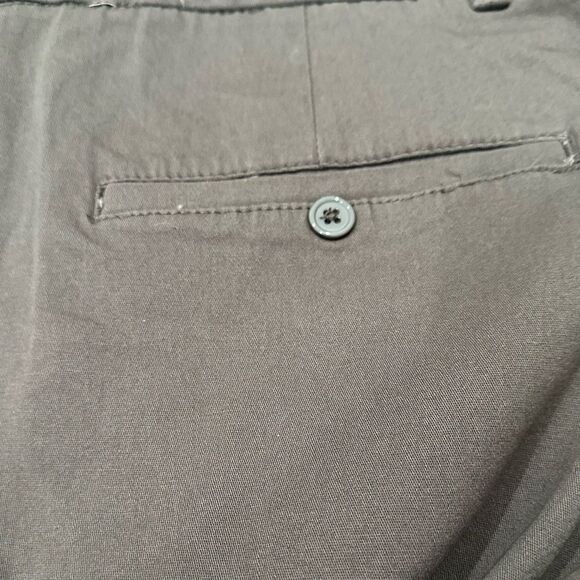 NWT Hybrid & Company Gray Flat Front Stretch Plus Size Trousers - Picture 5 of 7